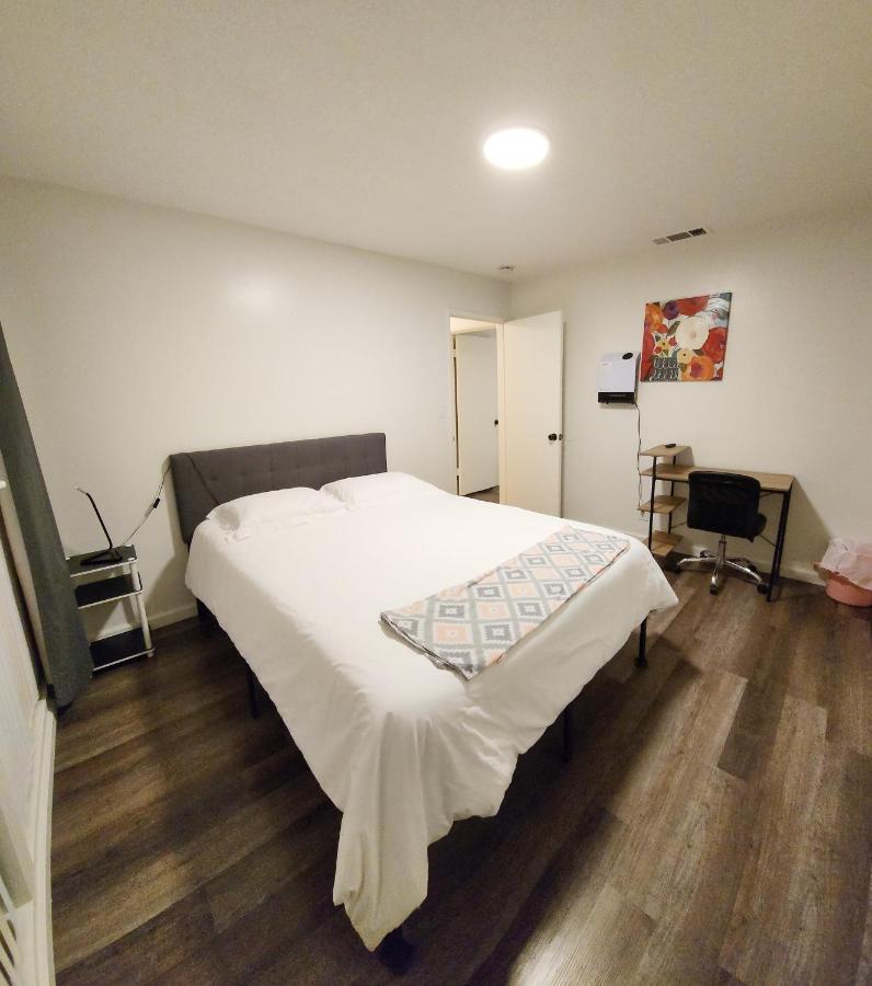 Centrally Located, 4X Queen, 300 Mbps Internet With Backyard! Hemet Bagian luar foto